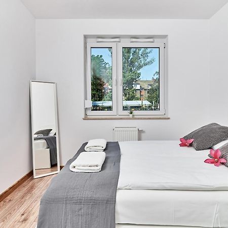 Modern Apartments Wroclaw By Renters Ngoại thất bức ảnh