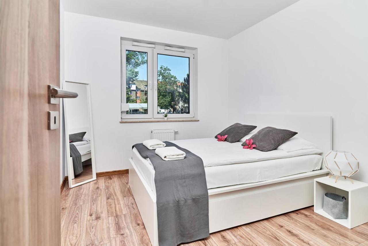 Modern Apartments Wroclaw By Renters Ngoại thất bức ảnh