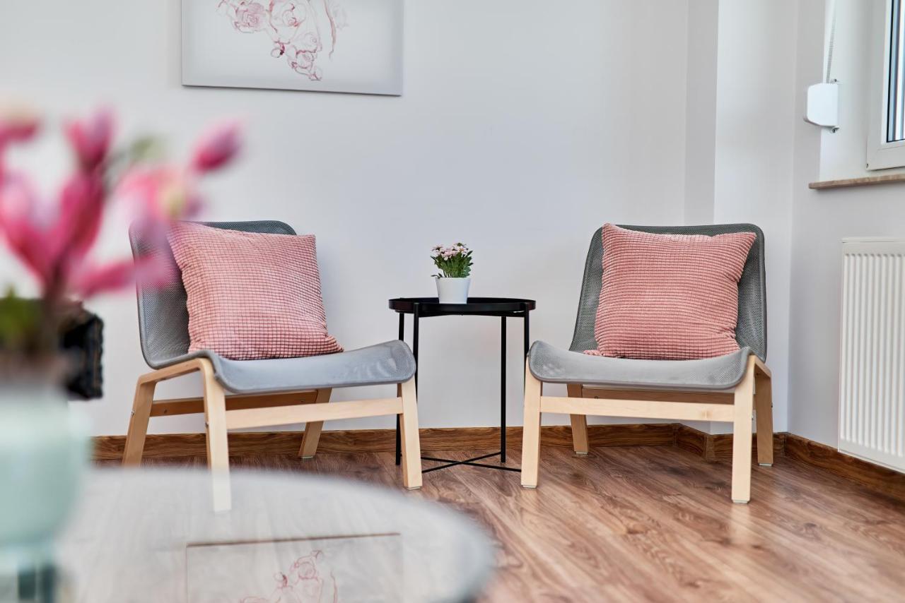 Modern Apartments Wroclaw By Renters Ngoại thất bức ảnh