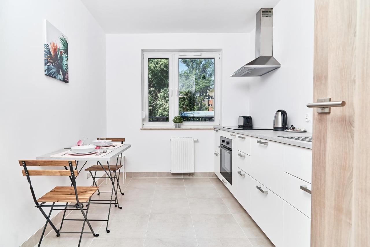 Modern Apartments Wroclaw By Renters Ngoại thất bức ảnh