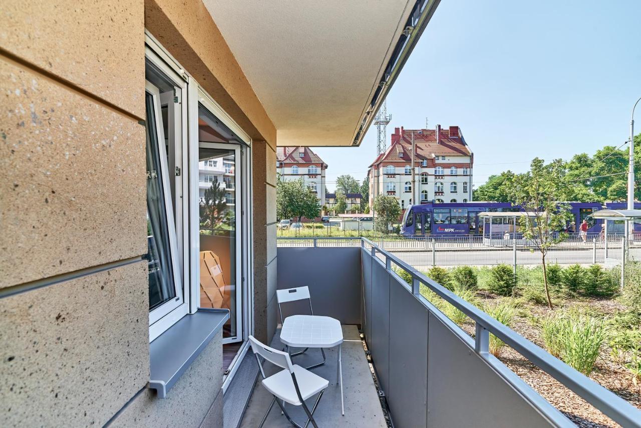 Modern Apartments Wroclaw By Renters Ngoại thất bức ảnh