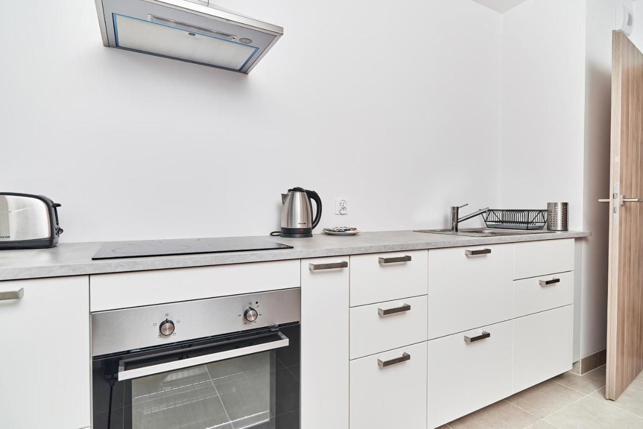 Modern Apartments Wroclaw By Renters Ngoại thất bức ảnh