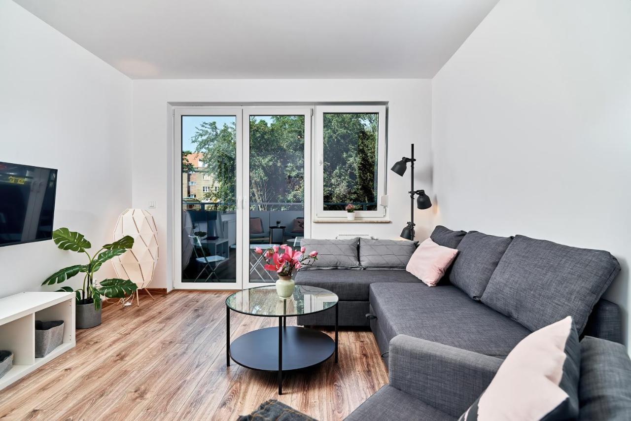 Modern Apartments Wroclaw By Renters Ngoại thất bức ảnh
